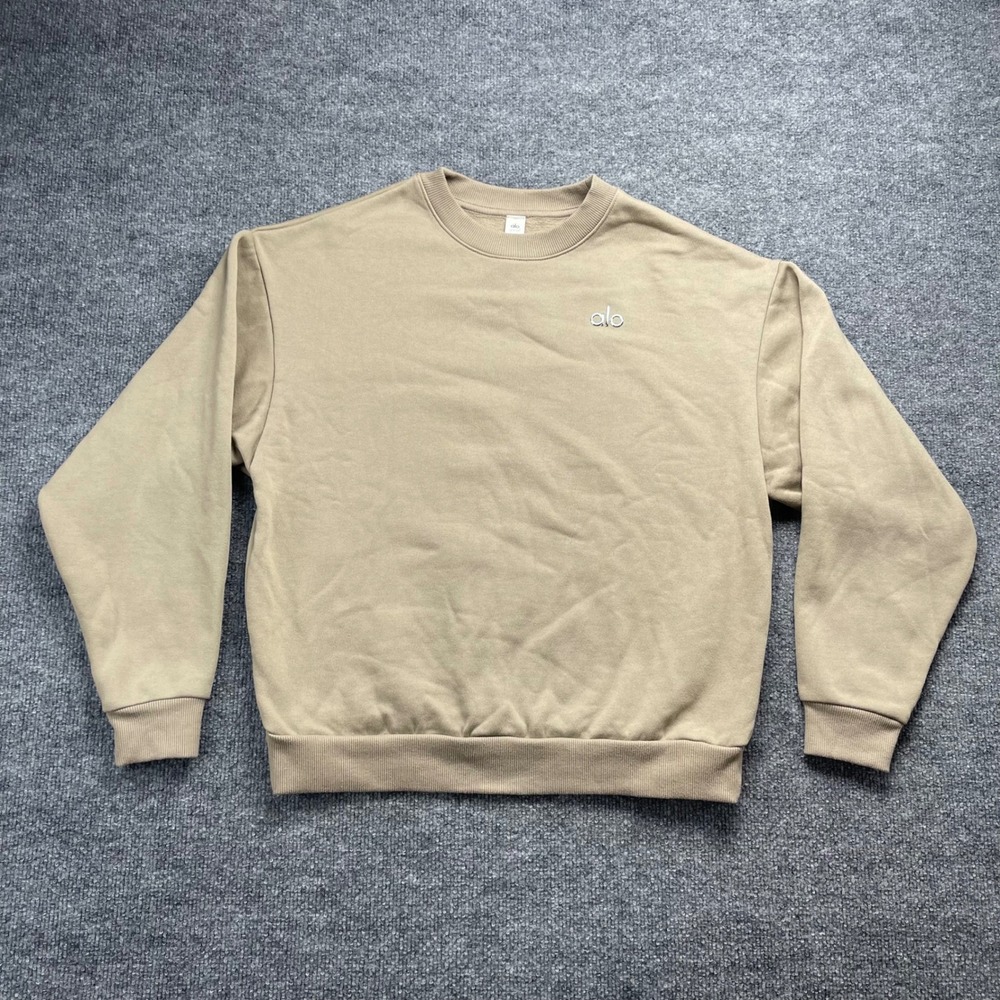 Alo Yoga Accolade Crew Neck Pullover Sweatshirt Tan Beige Chrome Logo Womens S